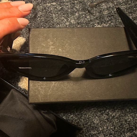 New 💚 RARE GREEN & Gold Dior cat eye Sunglasses - Picture 10 of 12